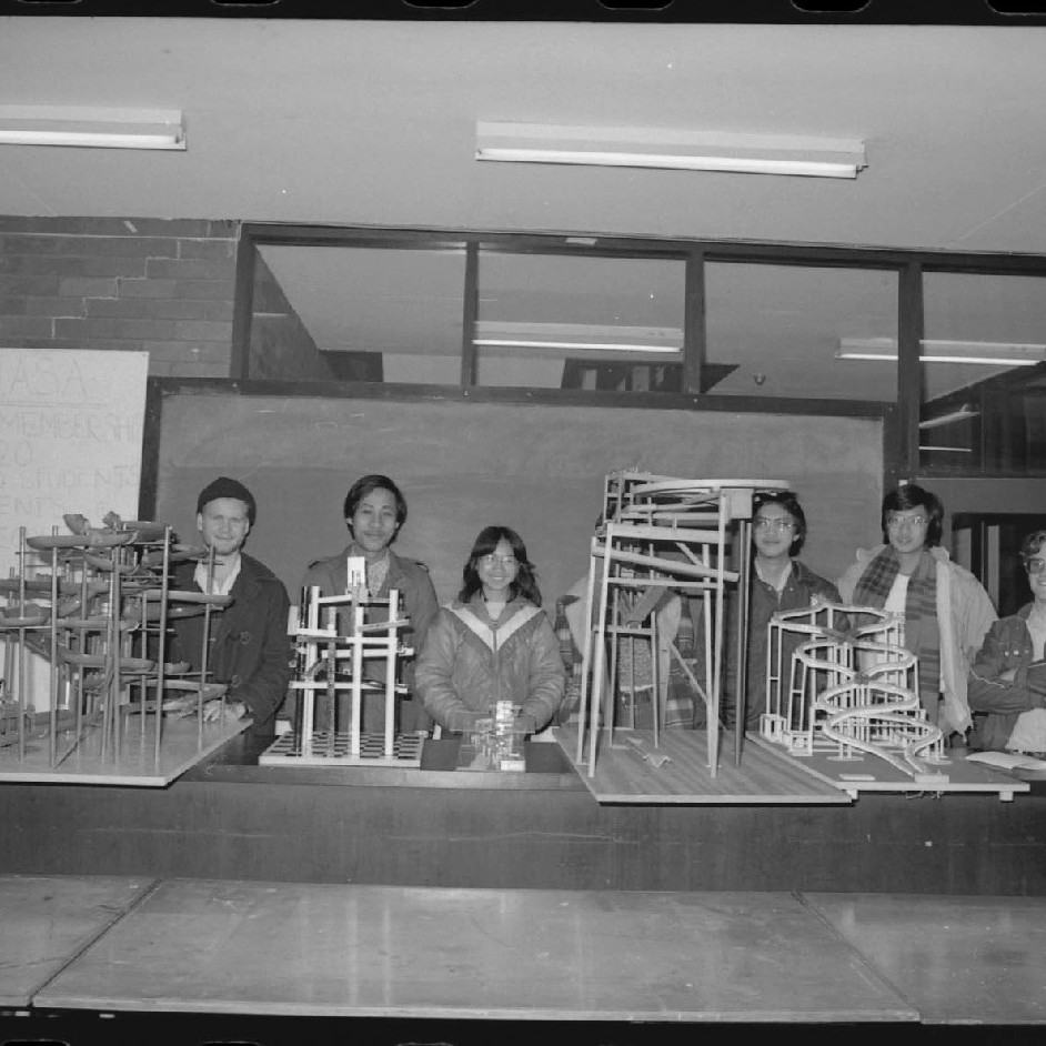 Group Photo C3165v 04