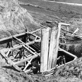 New Belmore Bridge being constructed by Brown's Enterprises, Maitland, NSW, 1961