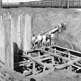 Group of Brown's Enterprises workers during construction of new Belmore Bridge, Maitland, NSW, 1961