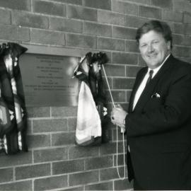 State Health Minister Peter Anderson officially opening the Western Newcastle Community Health Centre at Wallsend, NSW, 1988