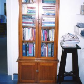 Cedar bookcase in staff development meeting room, Royal Newcastle Hospital, Newcastle, NSW