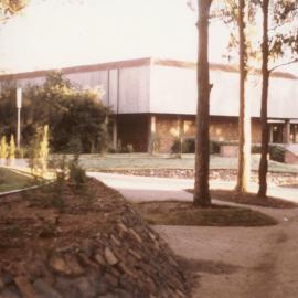Path leading to the Auchmuty Library, the University of Newcastle, Australia