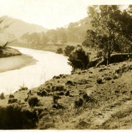 Where the Hunter River wends its way to Rosebrook. c. 1940s