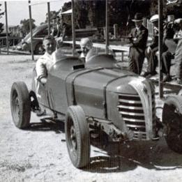 [Pits, Mount Panorama, Bathurst, NSW, c. 1937]