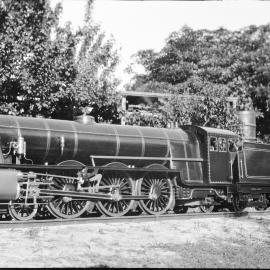 Miniature live steam locomotive based on Pacific 4-6-2 type locomotive, owned by Dr Hubert Bush in North Caulfield, Melbourne, Vic, [1950s]