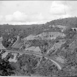 NSWGR formation of the Great Zig Zag Railway near Lithgow, [1930s]