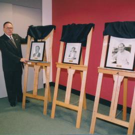 Les Eastcott, Pro Vice Chancellor, unveiling portraits in Directors Unit, as part of Campus's 10 year anniversary celebrations