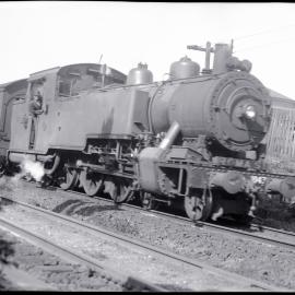QGR, DD17 Class, No.1047 suburban tank, passenger train, Brisbane suburbs, [1950s]