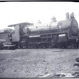 QGR, B-18 1/4 No.768 Pacific Type, express passenger train, Toowoomba, Qld, [1930s]