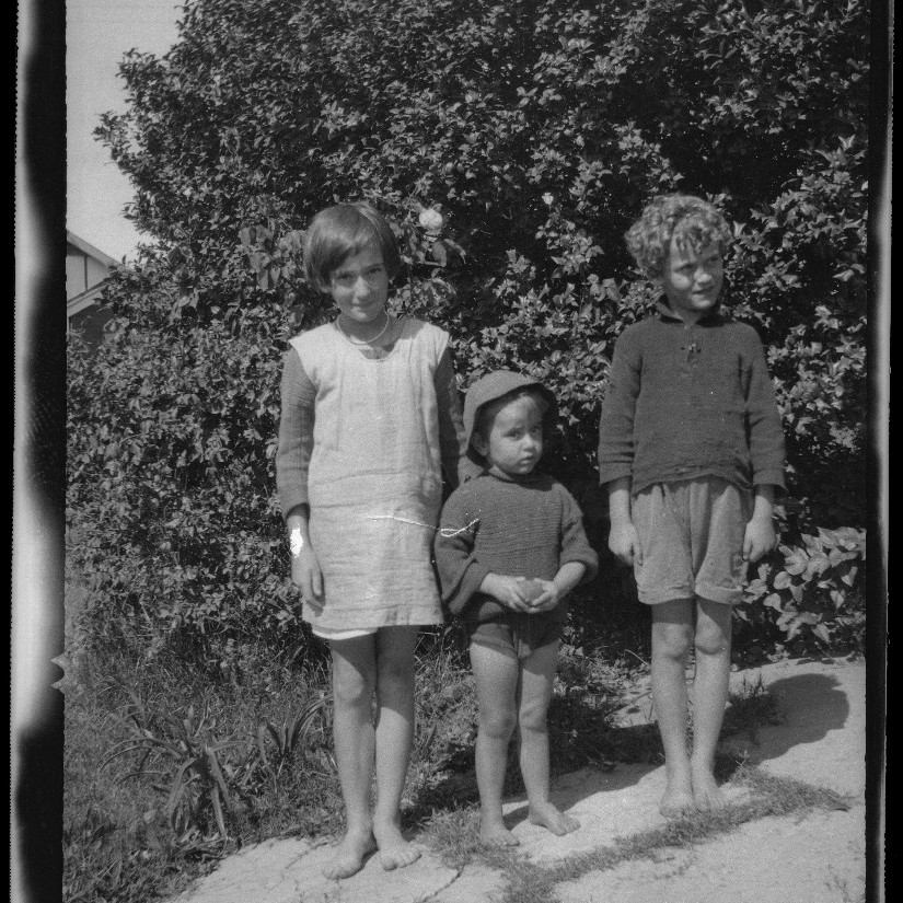 Mary, Bill and Jim Rodoni, children of Thomas 'TJ' Rodoni at residence 'Carclew' Waratah, NSW? (film negative)
