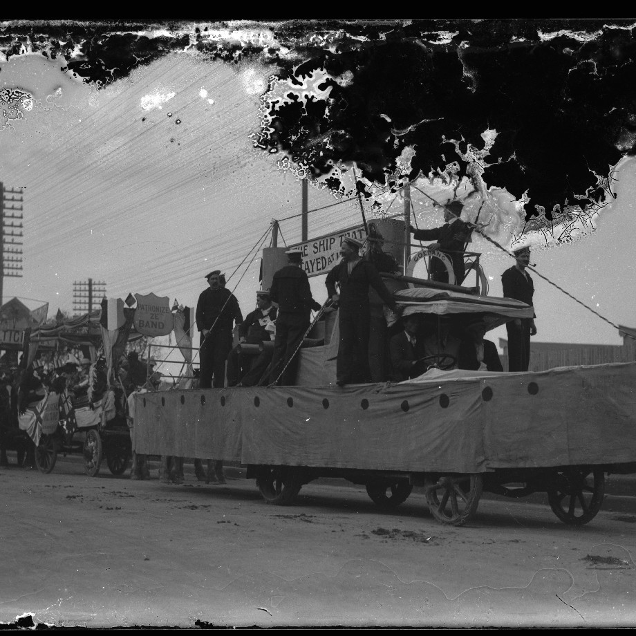 Comical military recruitment parade, with floats. Sydney? c1910s