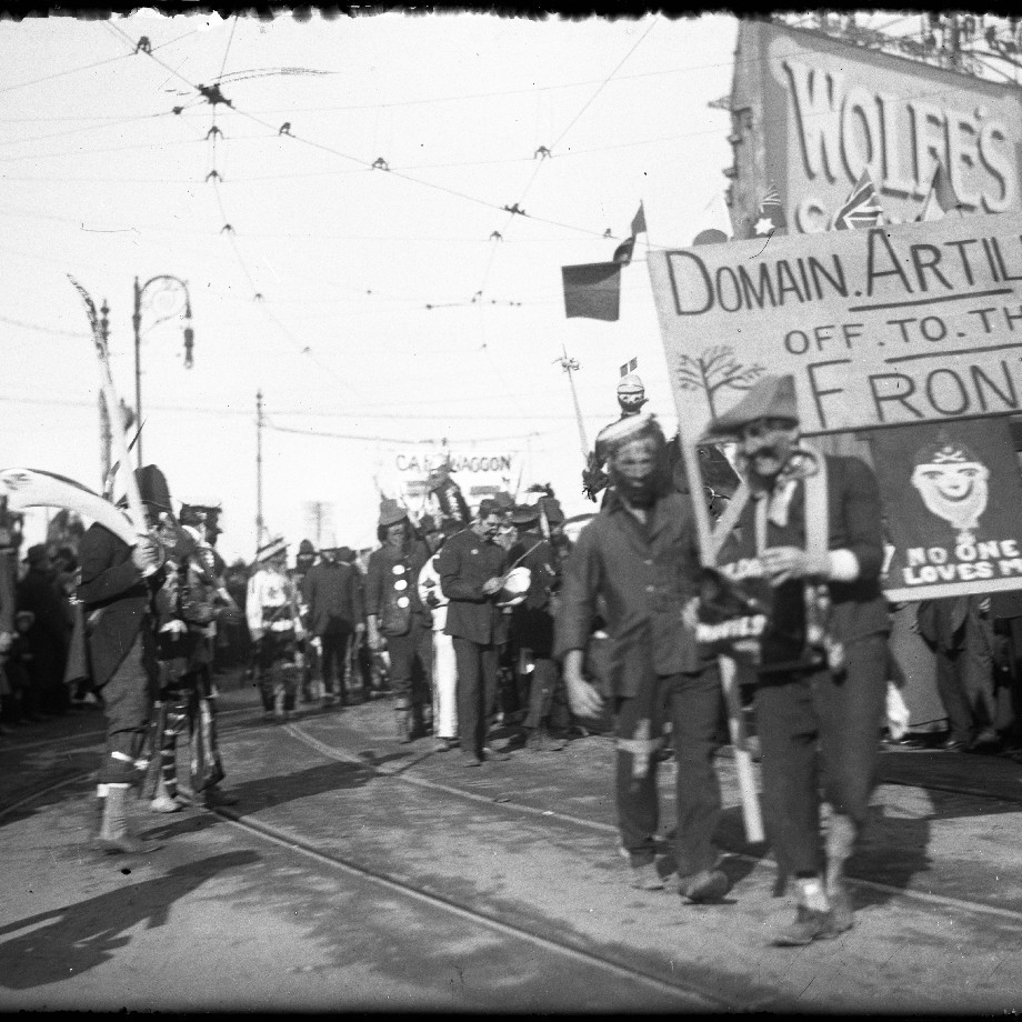 Public Parade "Domain Artillery of the Front', probably in Sydney, NSW, 1914.