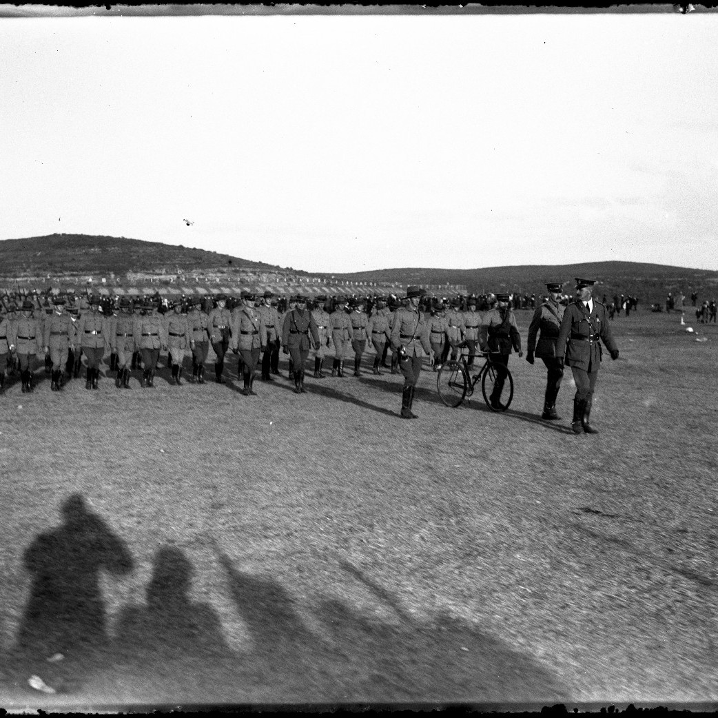 Soldiers training, possibly Major General William Throsby Bridges in foreground visiting Liverpool Army training camp (May 1914-August 1914)