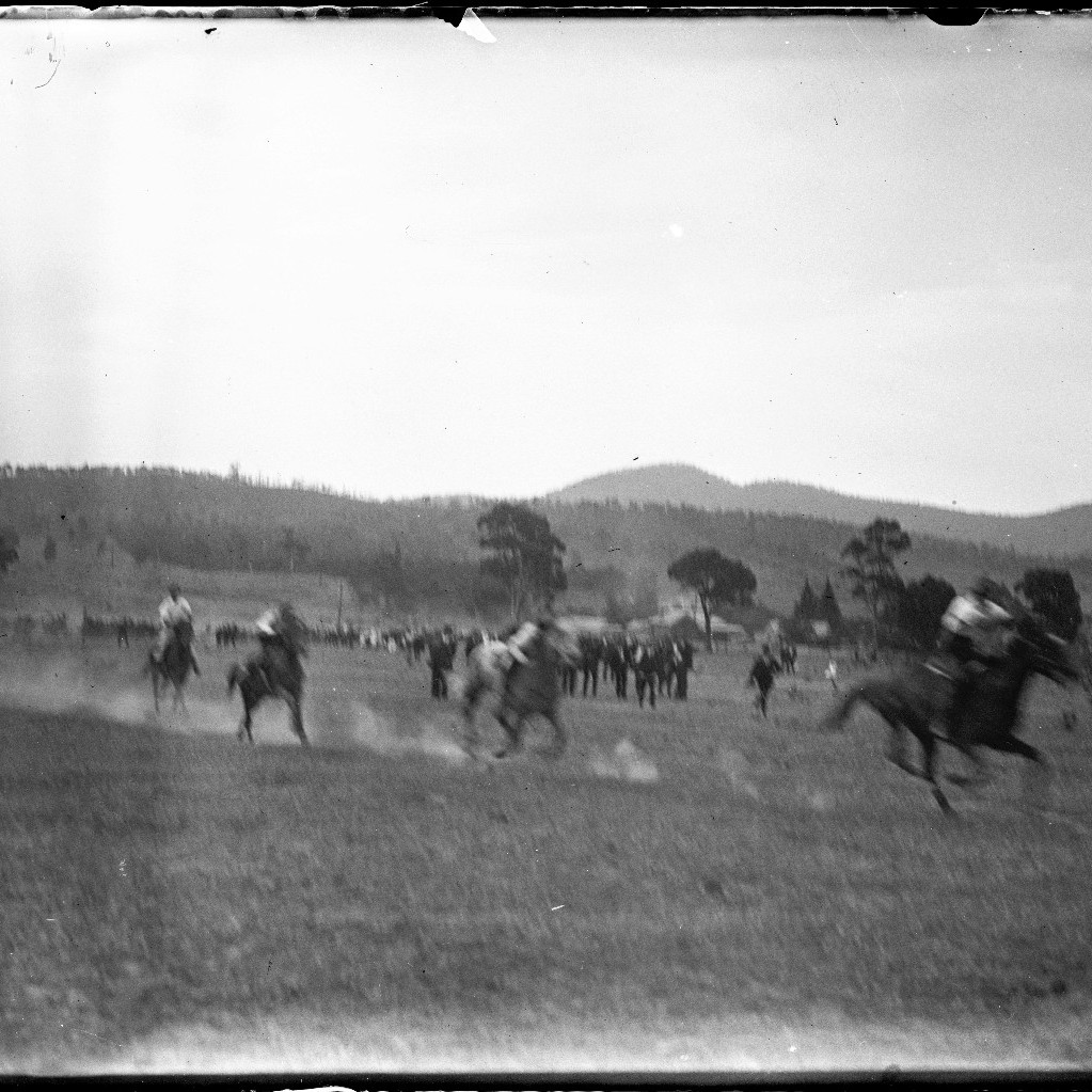 Horse Race, Lithgow District (?) c1910s