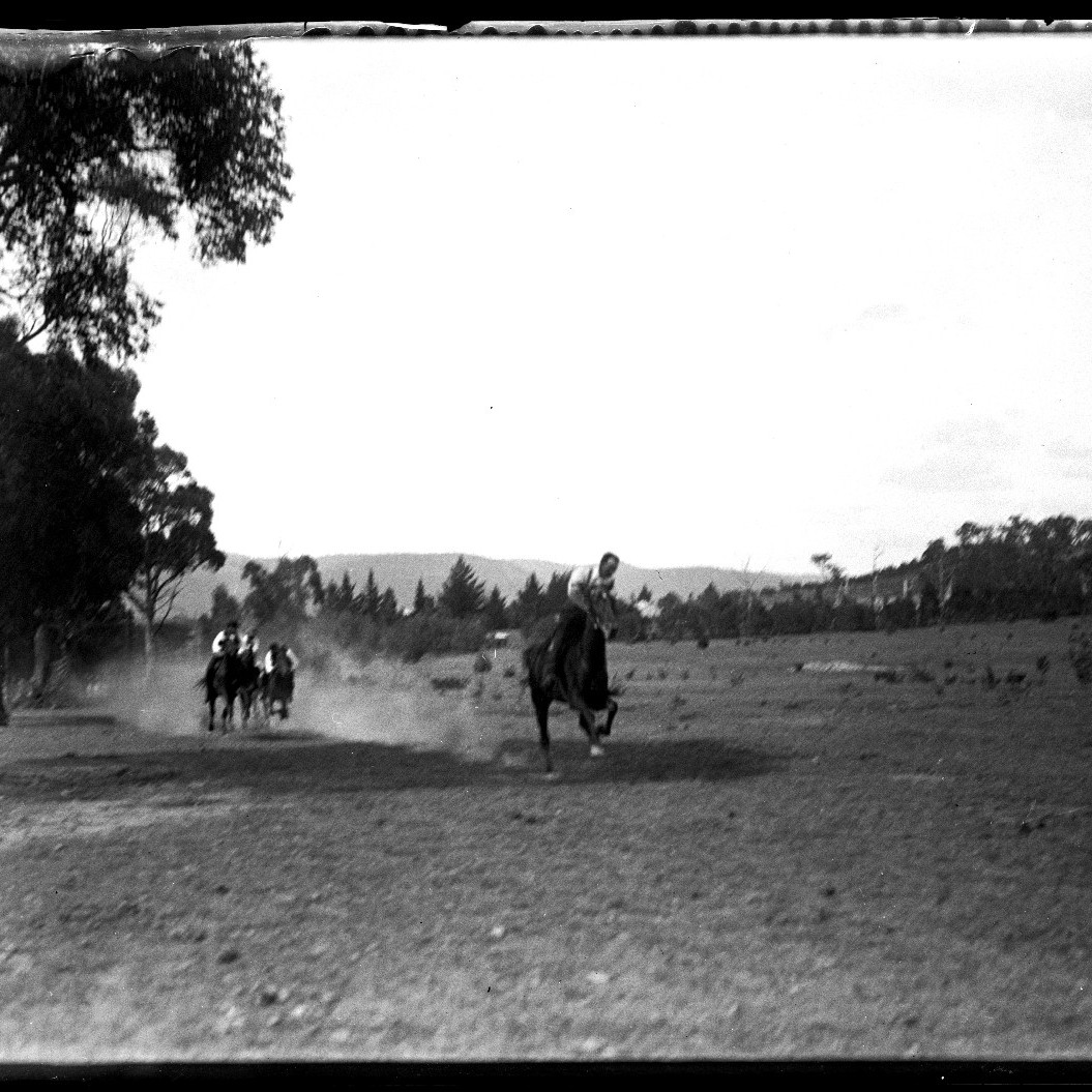 Horse race, c1910s