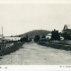 Hill Street, Uralla. Postcard, [n.d.]