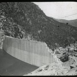 Burrinjuck Dam, upstream face, showing the curved wall, Murrumbidgee Irrigation Scheme
