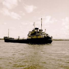 M.V. Stephen Brown, Newcastle Harbour, NSW, 14 July 1975