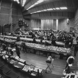 The Friends of the University Book Fair held in The Great Hall, the University of Newcastle, Australia - University Bulletin 13/1991