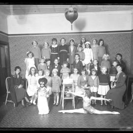 Newcastle children entertained at a party, 19 June 1933