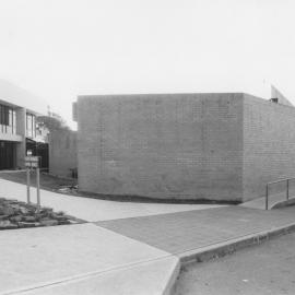 Student information building (left side), Hunter Institute of Higher Education, Newcastle, Australia