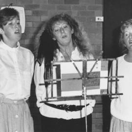 The Elizabethan Singers - Natalie Downing (centre), the University of Newcastle, Australia - December, 1985