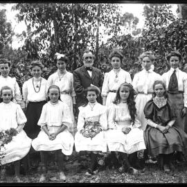 Edward Pickering and sunday school class, Charlestown, NSW, January 1909