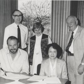 Academic Exchange Agreement signed - Professor Chancha Suvannathat, Professor Keith Morgan, Professor John Keats, Professor Daphne Keats, and Associate Professor David Finlay at the University of Newcastle, Australia - 1989