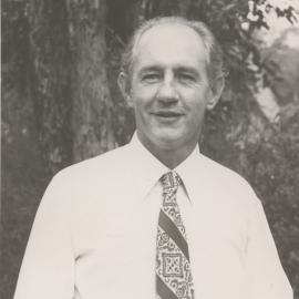 Mr Pat Matthews - Commonwealth Bank Manager, the University of Newcastle, Australia, 1983