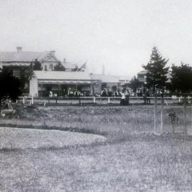 Gregson Park, Hamilton, showing Bowling Club and old cannon, [early 1900s]