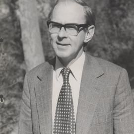 Professor Graeme Jameson, Department of Chemical Engineering, the University of Newcastle, Australia