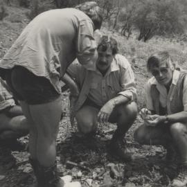 Mr Bernd Lottermoser (hidden), unidentified individual, Dr. D. Blight of Union Oil and Professor I.R. Plimer. North Flinders Ranges field area at Nooldoonooldoona in February 1985