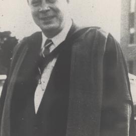 Professor Geoffrey Cranfield (History) at Tighes Hill