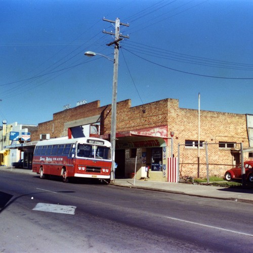 "Sonny" Kervin (1912-) - Cessnock bus driver. Recorded 30 November 1983. Part 1/2.