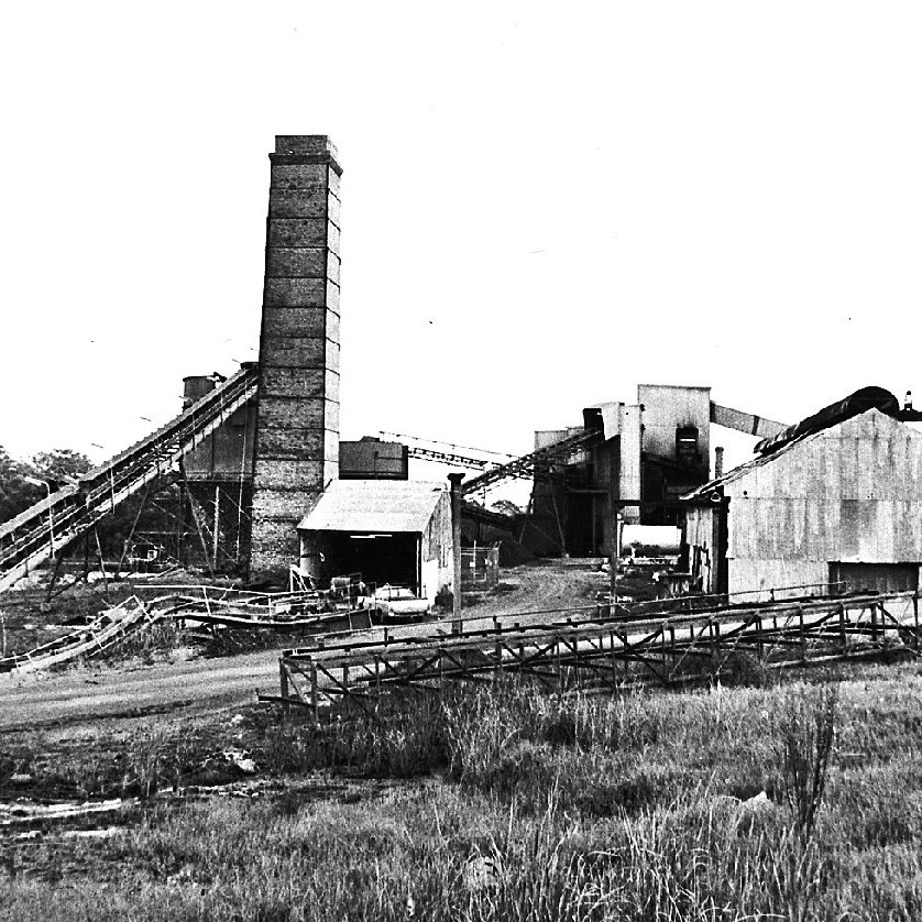 Hunter & Tom MacDonald - Miners, Ayrfield No. 3 Colliery. Recorded 9 June 1993. Part 1/2.
