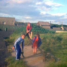 Children at Fort Scratchley, Newcastle, NSW, late 20th century