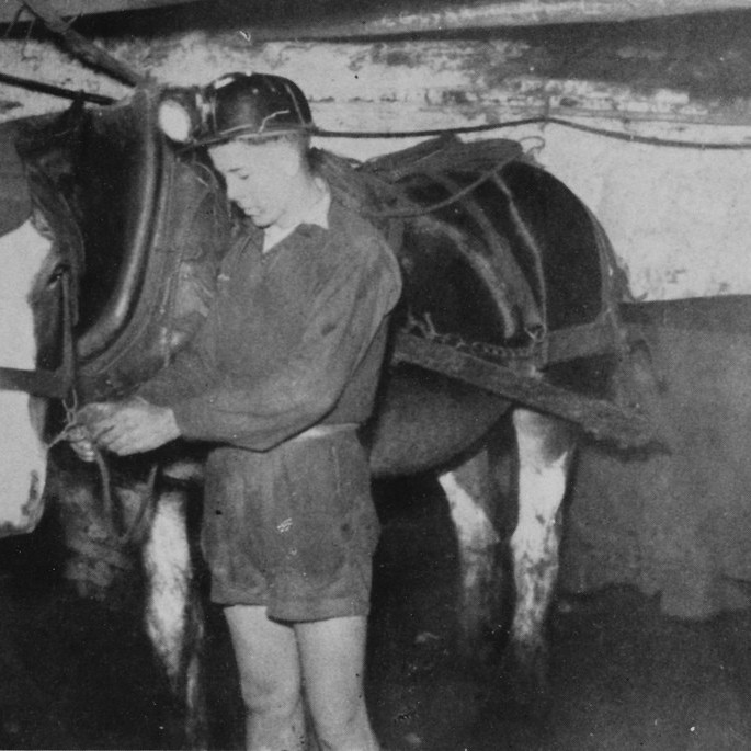 Ted Cook - Mineworker, Paxton Colliery. Recorded 20 February 1991.  Part 1 of 2.