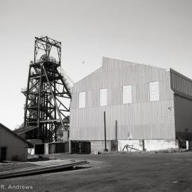 No. 1 and No. 2 headframes, 19 August 1999 - day of viewing for auction, Oakdale Colliery.