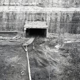 [Portal scene No. 3 tunnel, June 1988, Stockrington No. 2 Colliery]