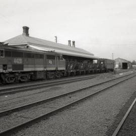 Transfer of 5 private air hoppers from Hexham to Liddell Colliery at Singleton, 30 May 1988, Richmond Vale Railway