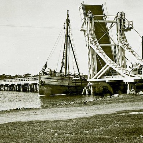 Swansea Bridge - Bill Vernon - 25 August 1989