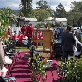 Crowd at the unveiling of the Bellbird Disaster Memorial by Mrs Dallas Hayden, wife of the Governor General, Bill Hayden, Bellbird Miners Memorial Park, NSW, 1 September 1990