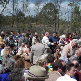 Crowd at the unveiling of the Bellbird Disaster Memorial by Mrs Dallas Hayden, wife of the Governor General, Bill Hayden, Bellbird Miners Memorial Park, NSW, 1 September 1990