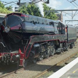 A black 3801 running around its train at Newcastle, NSW