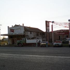 Fren's Holden, Kurri Kurri, NSW, June 1986