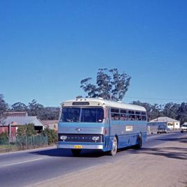 Warry Myunah Bay Leyland ERT1-1 MO-5842, Lake Road, Glendale, NSW, 10 June 1972