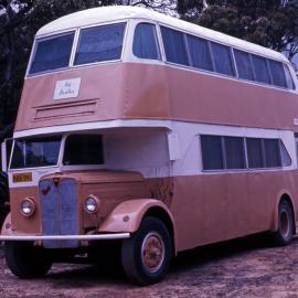 Unknown owner AEC Regent HBB-091 (xDRT&T 1650) ex MO-5724, MO-4502, Rover Motors, Cessnock Highway, north of Peats Ridge, NSW, 21 December 1974