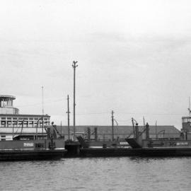 Showboat Sydney Queen, vehicular ferries Lurgurena, Koondooloo, Kooroongaba - Port Waratah, Newcastle, NSW, 27 December 1971