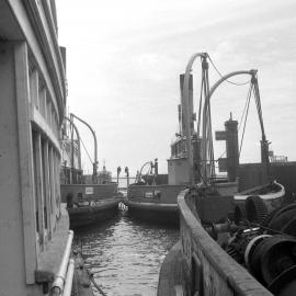 Showboat Sydney Queen, vehicular ferries Lurgurena, Koondooloo, Kooroongaba - Port Waratah, Newcastle, NSW, 27 December 1971