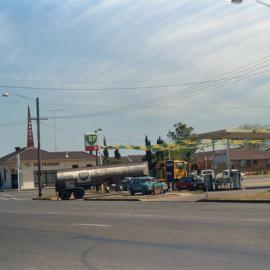 Fren's Garage, Kurri Kurri, NSW, April 1986
